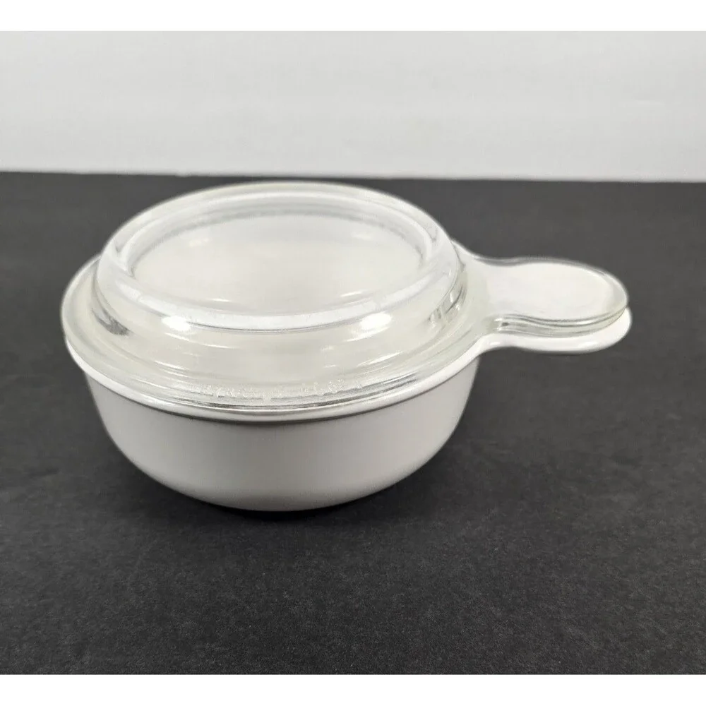 Set of 3 Corning Pyrex White Grab It Bowls One With Glass Lid P-150-B